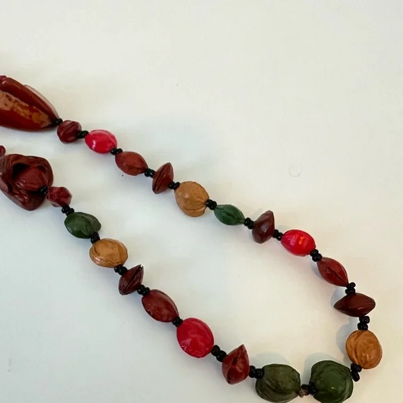 Vintage Beaded Painted Fruit Pit Necklace - Picture 5 of 5